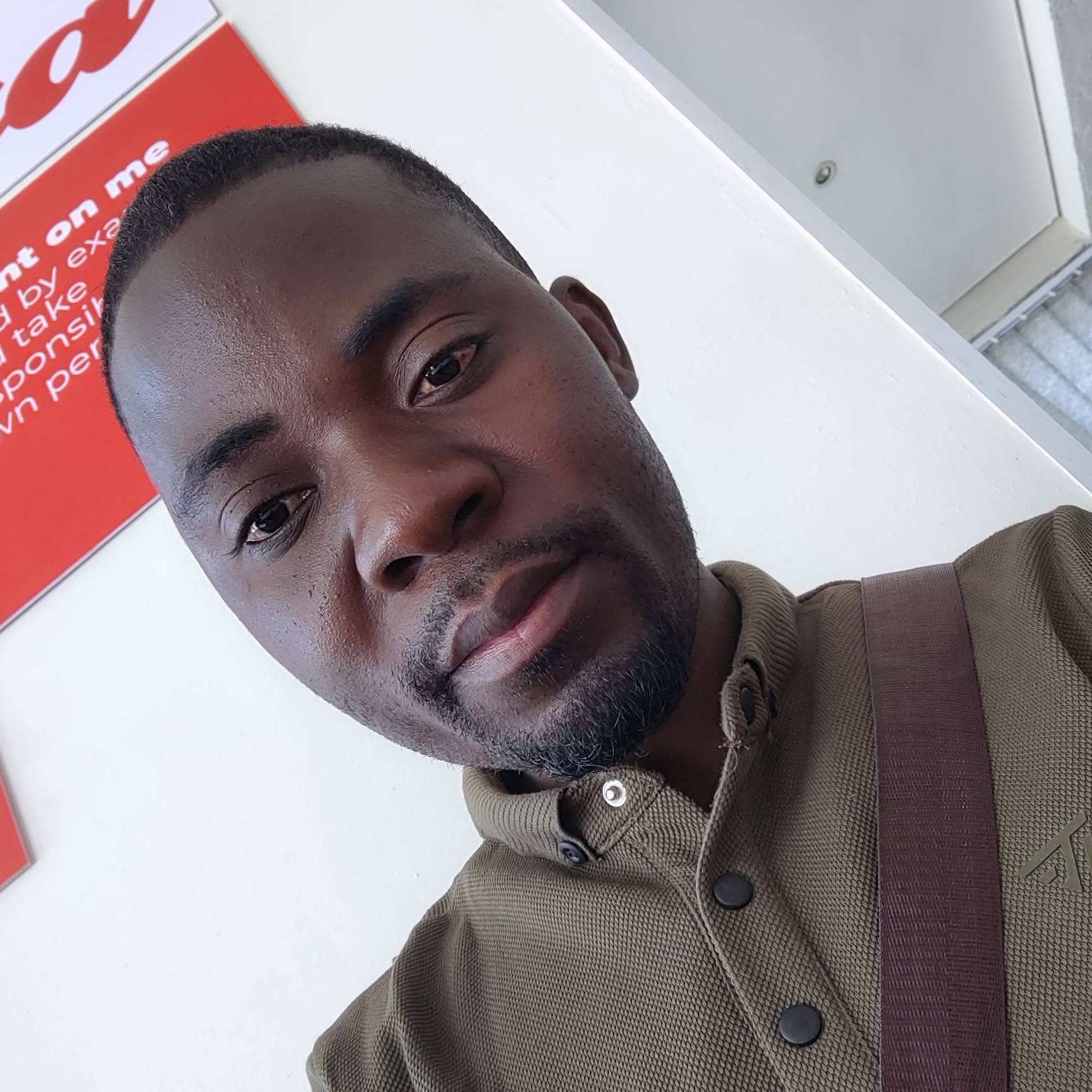Jairo NJapawu